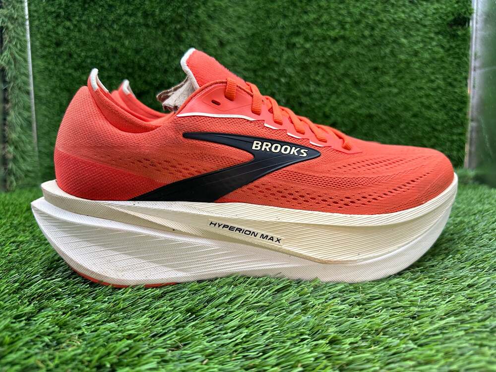 Brooks Hyperion Max 4 1104981D879 Athletic Sneaker Men's 10.5D Orange Jacquard